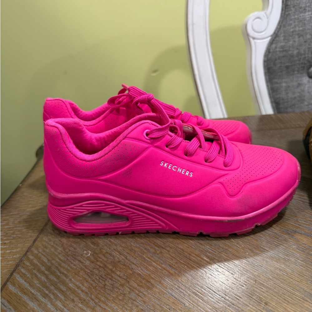 Skechers Pink Sneakers